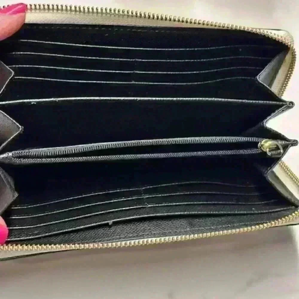 Coach Pebbled Leather Turnlock Bow Accordian Zip Wallet Cream 53415 - Picture 6 of 6